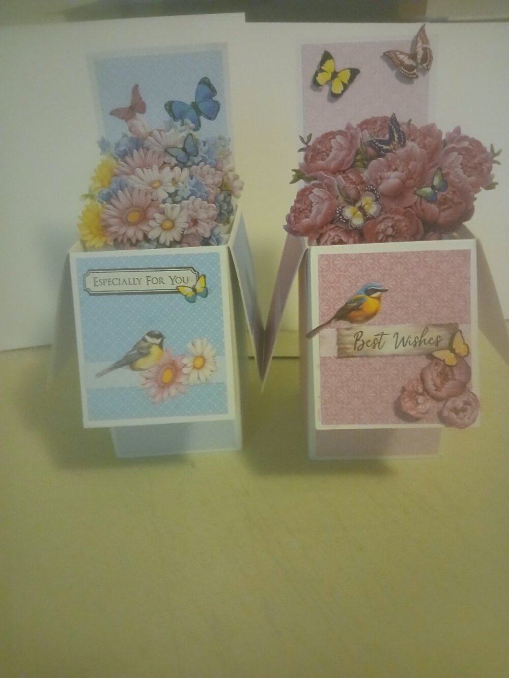 3-D greetings cards